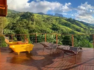 Feriado à vista: 10 casas na Serra da Mantiqueira para curtir nas montanhas