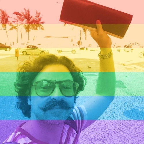 26.jun.2015 - O ator Emilio Orciollo Netto também adere à campanha e comemorou a a legalização do casamento gay nos Estados Unidos