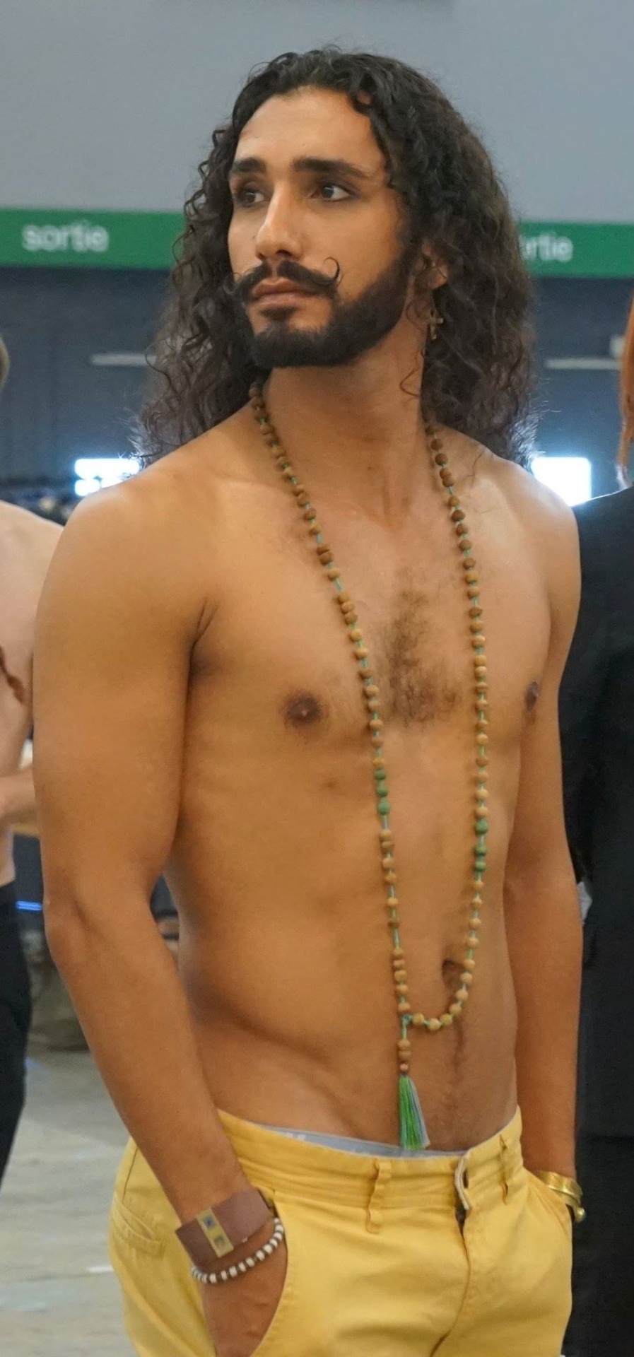 Barbas estranhas - Reprodução/Facebook/Biblond