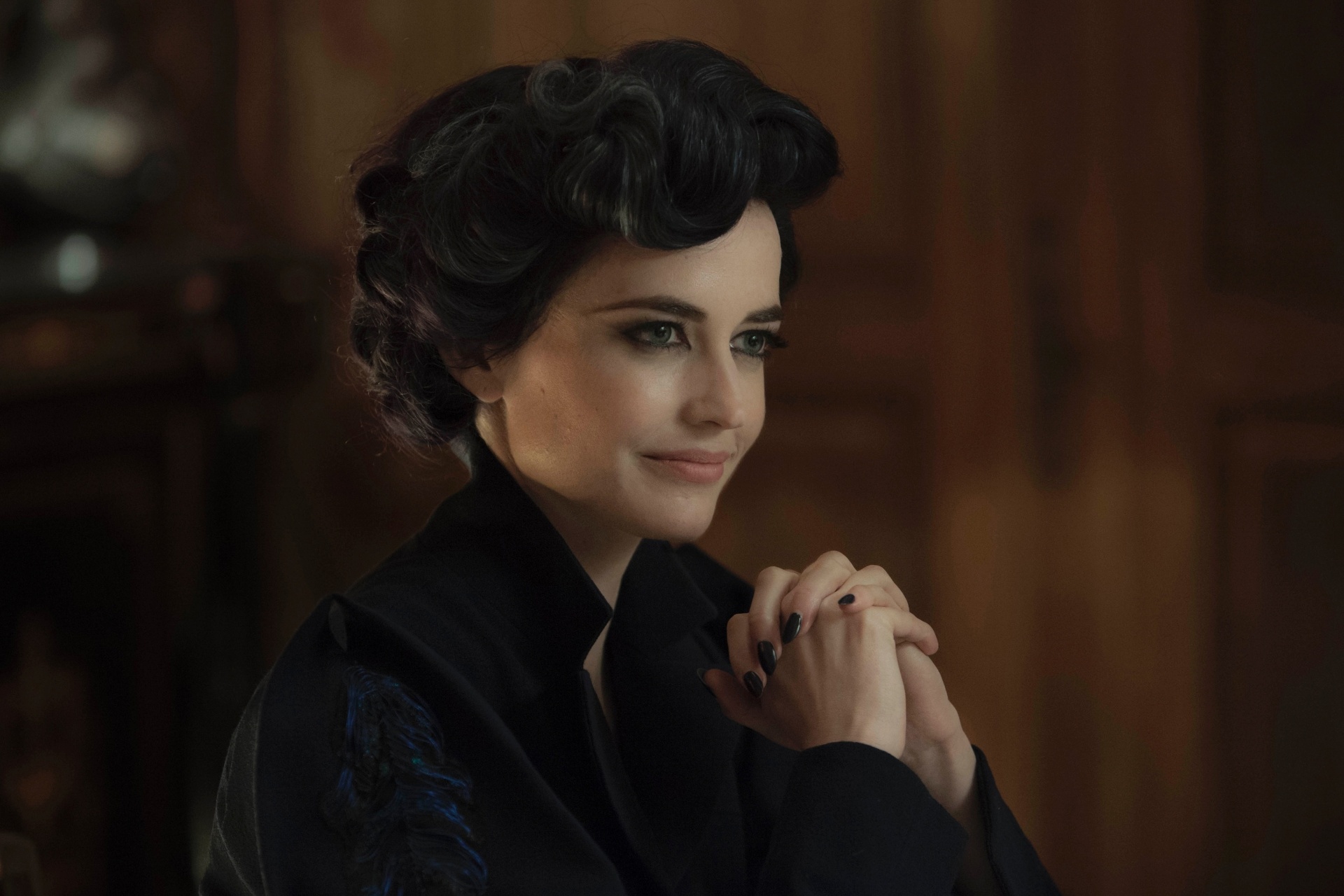 Srta. Peregrine (Eva Green) é a administradora do orfanato e também tem poderes especiais - Divulgação