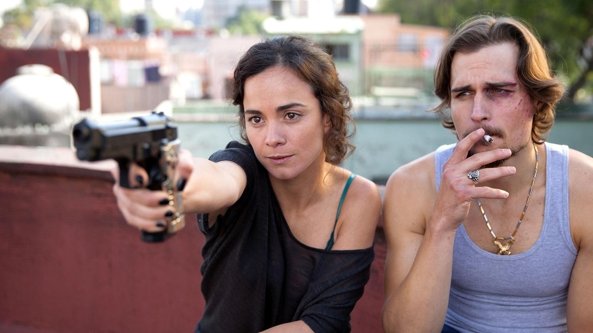 Cena da série ?A Rainha do Sul?, de M.A. Fortin e Joshua John Miller - Reprodução