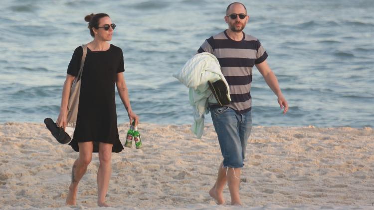 28.jun.2017 - A ex-Spice Girl Mel C curte praia na Barra da Tijuca, no Rio - AgNews - AgNews