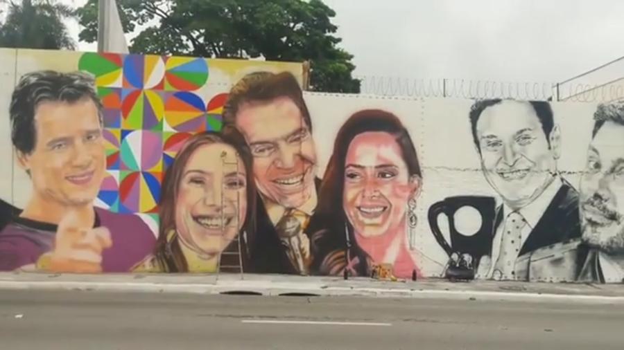 Muralistas pintam artistas do SBT na marginal Pinheiros, em São Paulo - Reprodução/Instagram/pauloterraartes