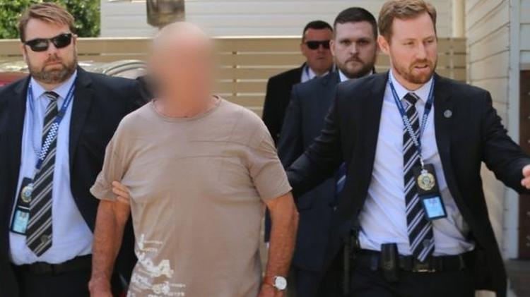 Chris Dawson, hoje com 70 anos, foi preso no estado australiano de Queensland. As autoridades policiais disseram que ele vai denunciado por assassinato - NSW Police - NSW Police