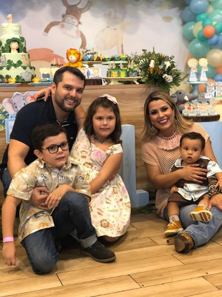 Tati Pink com o marido e os filhos - Arquivo pessoal - Arquivo pessoal