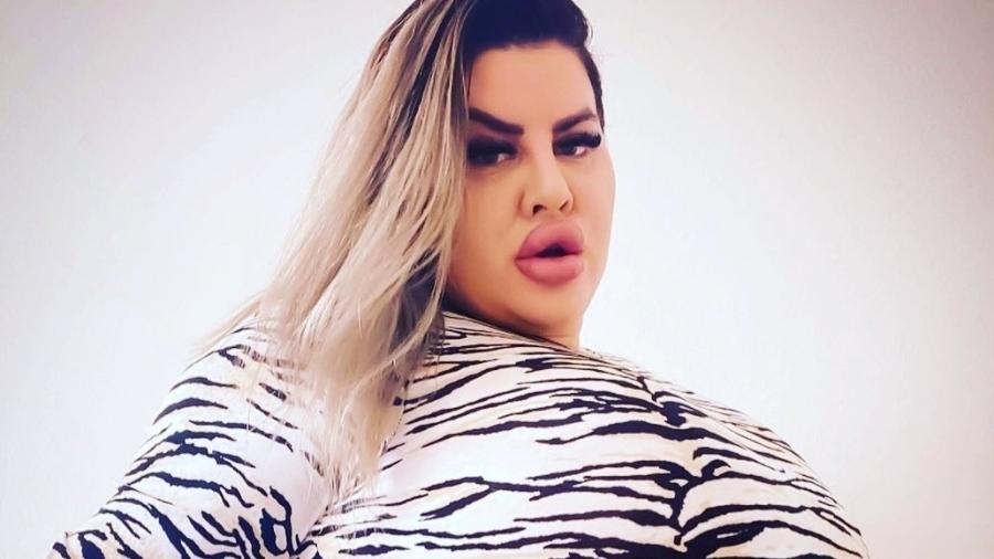 Influencer relata dificuldade de namorar por tamanho de parte do corpo