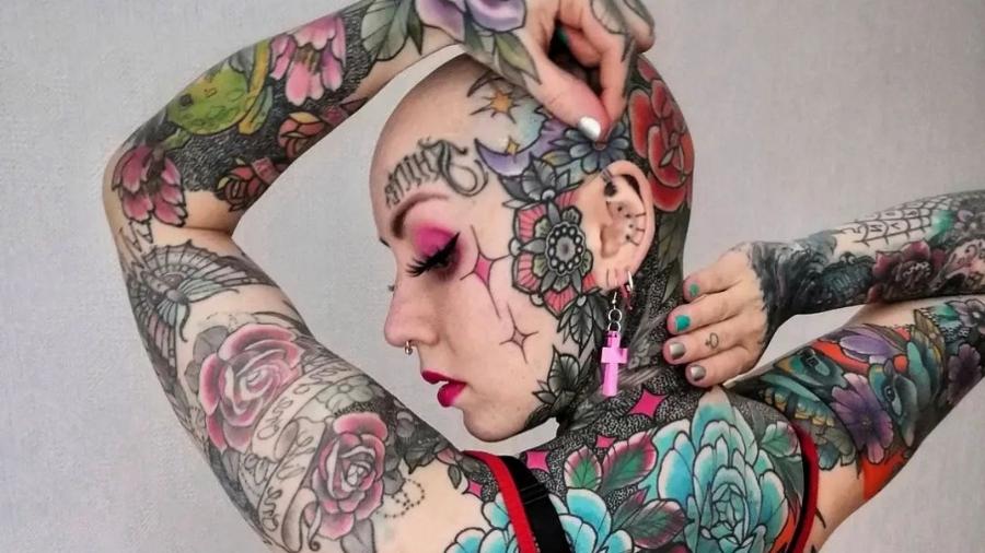 Milana Pulliainen fez a primeira tatuagem aos 17 anos, e não parou mais - Reprodução/Instagram