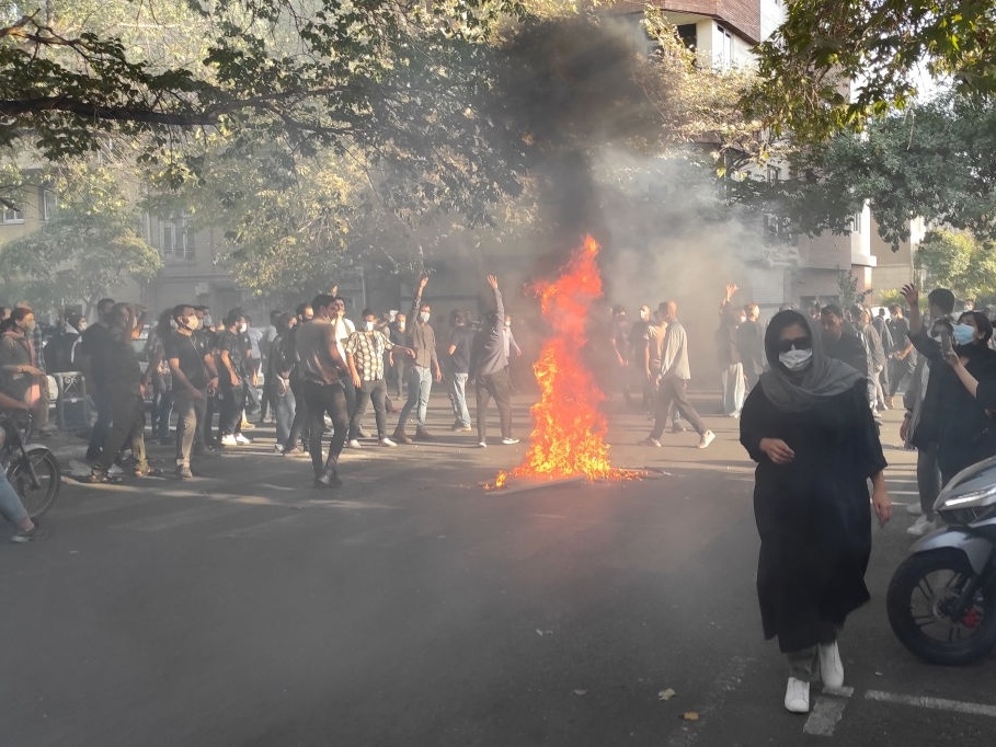 Protestos no Irã se encaminham para o terceiro mês – Monitor do Oriente