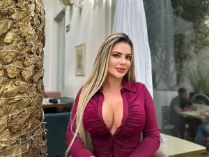 Denise Rocha sensualiza de biquíni e mostra ensaio da Playboy: Spoiler'