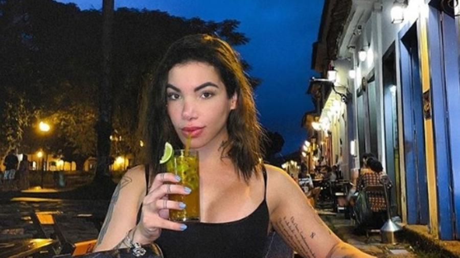 Youtuber Vitória Guarizo diz que Kevelin Gomes foi responsável por fim de seu casamento