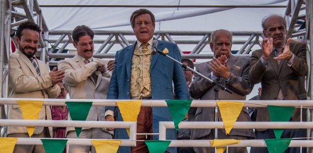 Afrânio (Antonio Fagundes) discursa durante inauguração de estrada em "Velho Chico" - Caiuá Franco/TV Globo - Caiuá Franco/TV Globo