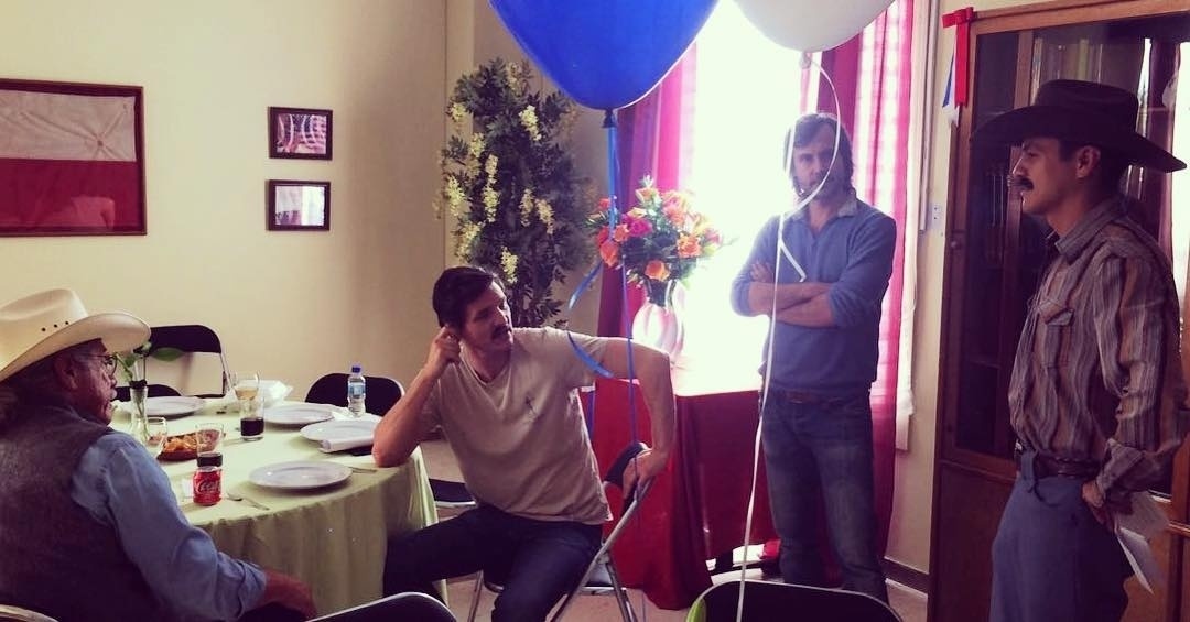 29.out.2016 - Netflix começa a gravar terceira temporada de "Narcos" na Colômbia, em foto publicada por Andrés Baiz, um dos diretores da série - Reprodução/Instagram/andi.baiz