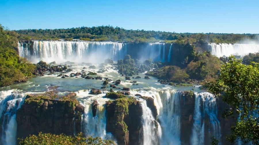 Cataratas do Iguaçu, uma das maiores cachoeiras do mundo, localizada no Paraná - Getty Images/iStockphotos