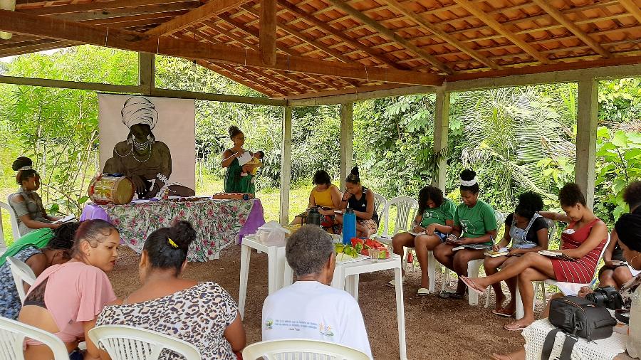 Oficina de escrita em 12 de março de 2020 a partir do livro "Vozes insurgentes de mulheres negras", no Quilombo Santa Rosa dos Pretos, no Maranhão - Bianca Santana