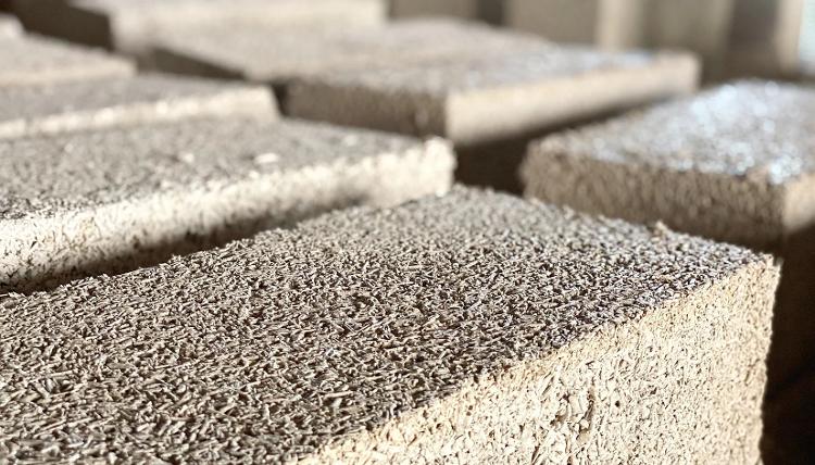 Feita de cânhamo, tiny house de 13 m² é exemplo de uso inovador da ...