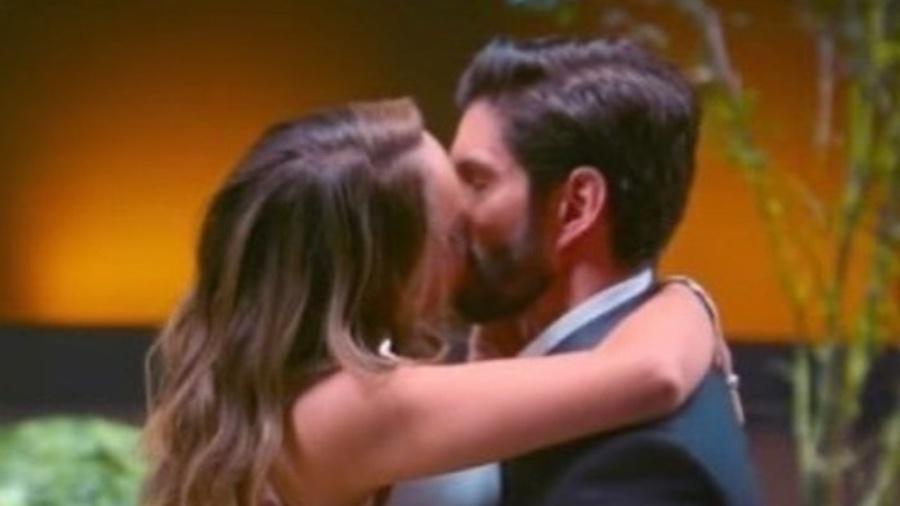 Ana Arraes e Bruno Brych formaram um casal e não foram para a "lua de mel" de "Casamento às Cegas" - Reprodução/Instagram