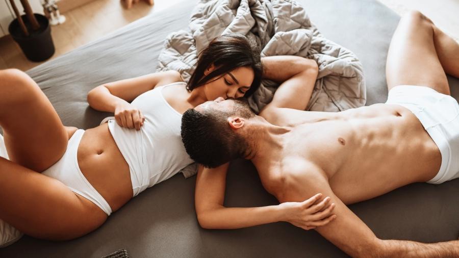 Algumas técnicas ajudam a mulher a alcançar o orgasmo com a penetração