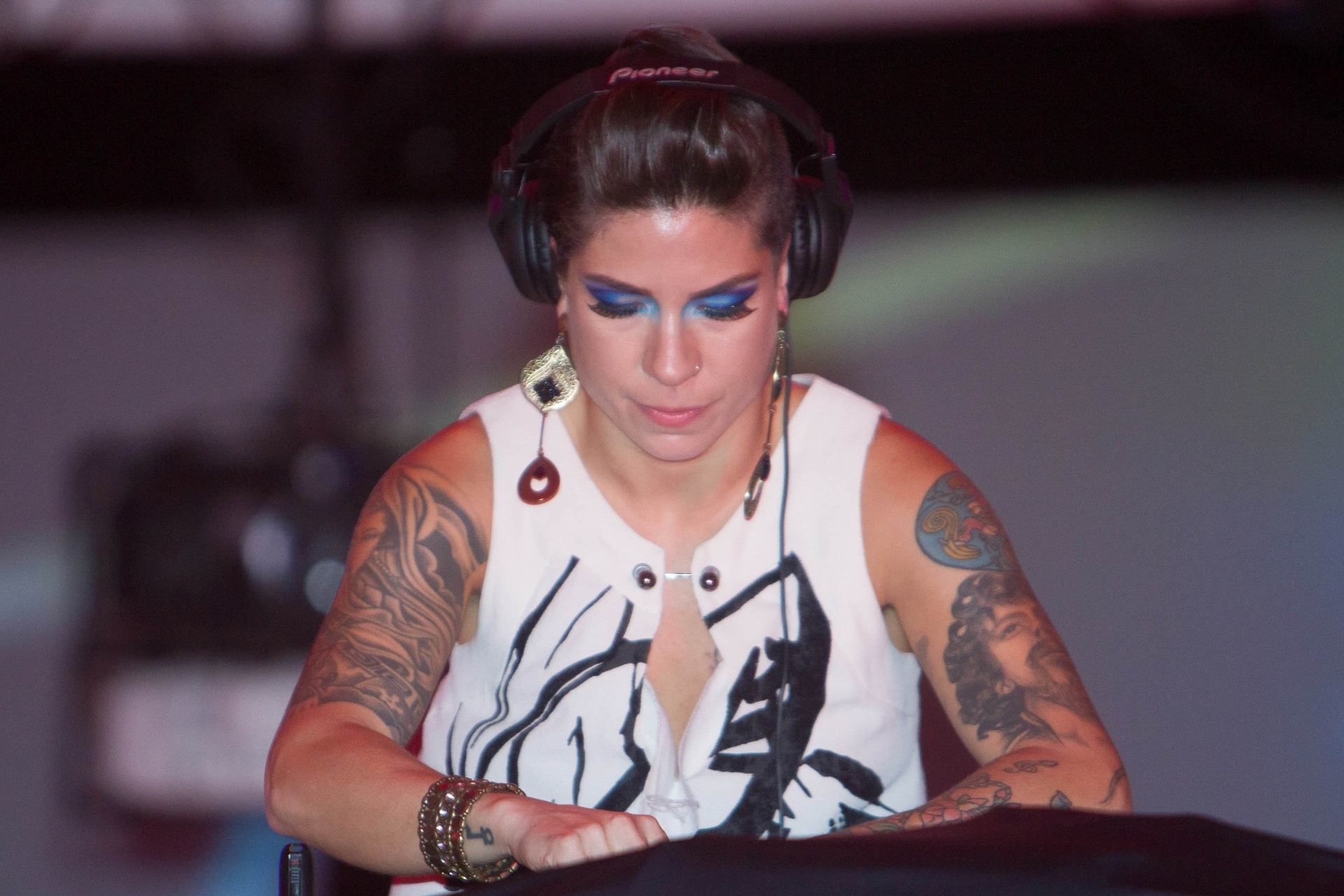 18.set.2015 - Vivi Seixas faz homenagem a seu pai Raul Seixas durante festival Rock in Rio 2015 - Luciano Belford/Agência Estado