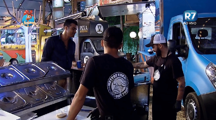 13.nov.2015 - - Reprodução/Record