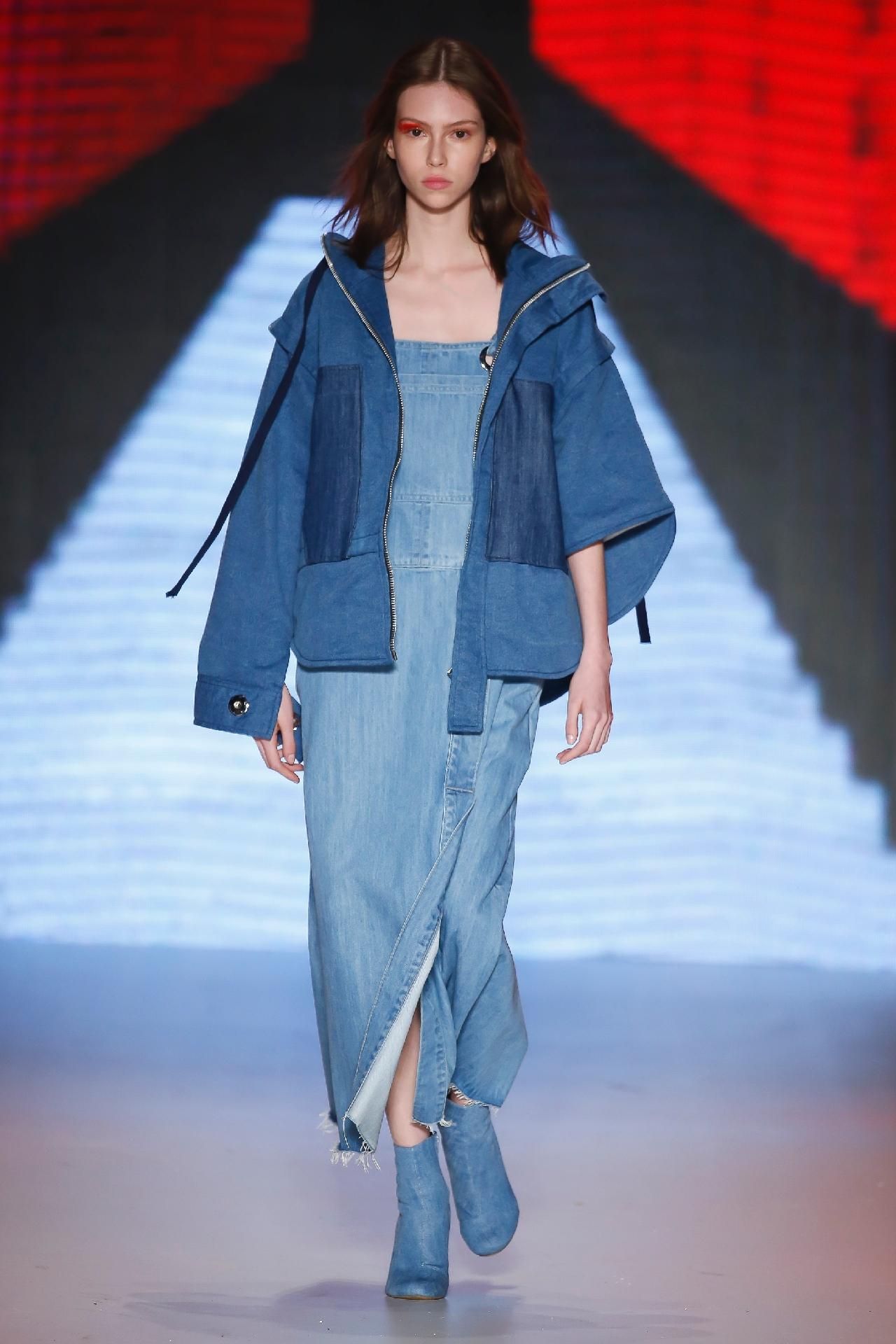 Coca-Cola Jeans desfila coleção na SPFW N42 - Alexandre Schneider/UOL