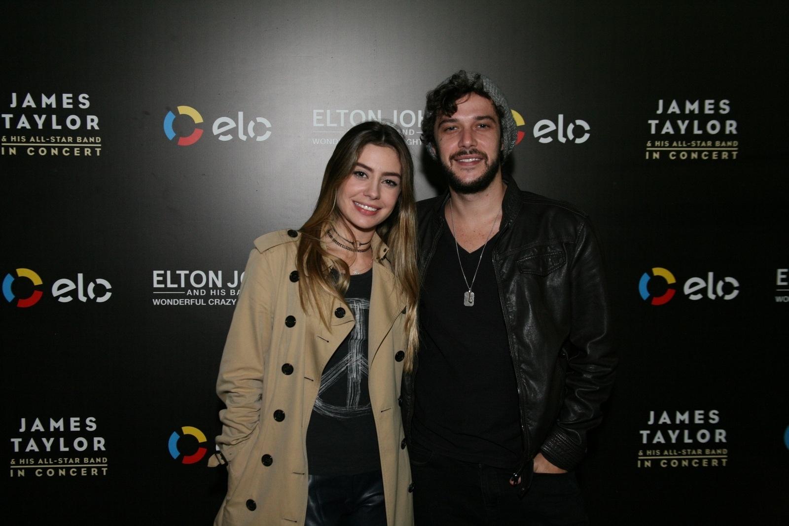 Luiza e Jaime Monjardim estiveram presentes no show de Elton John - RT Fotografia/CS Eventos