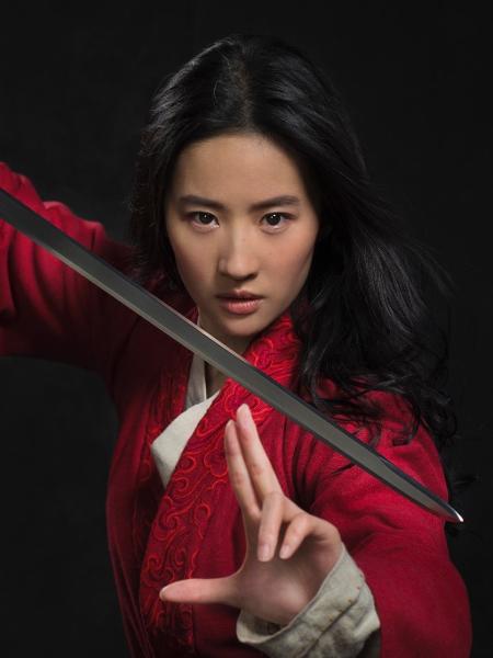 Liu Yifei interpreta a heroína "Mulan" no live-action da Disney. - Divulgação/Walt Disney