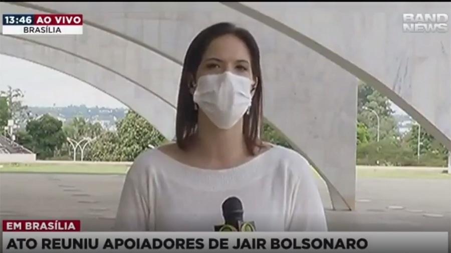 A repórter Clarissa Oliveira em entrada ao vivo direto de Brasília - Reprodução/Instagram