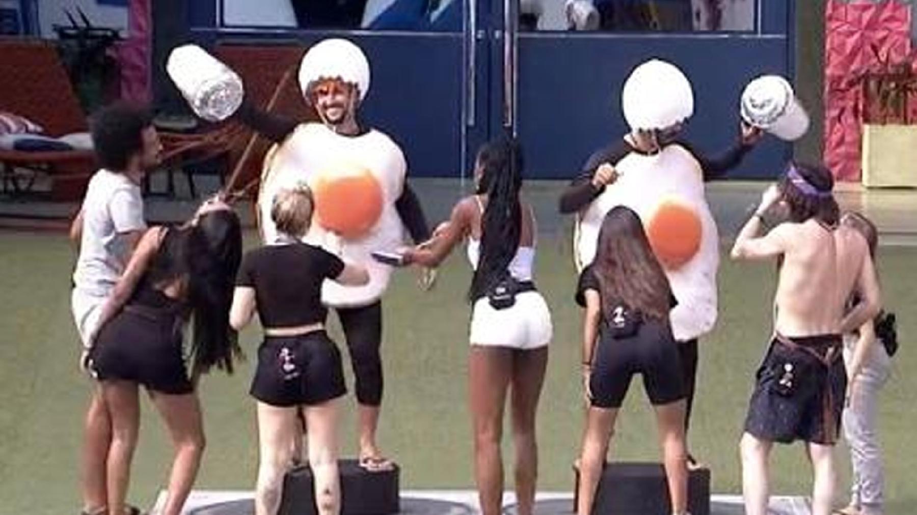 BBB 21: Arthur e Rodolffo cumprem castigo do monstro - Reprodução/Globoplay