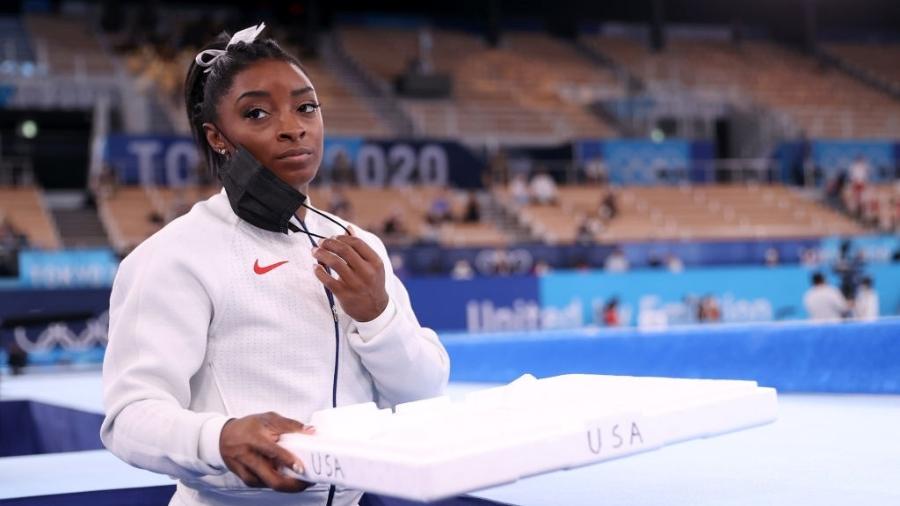 Após desistência de Simone Biles na prova de equipes, a seleção americana conquistou a medalha de prata - Laurence Griffiths / Equipa