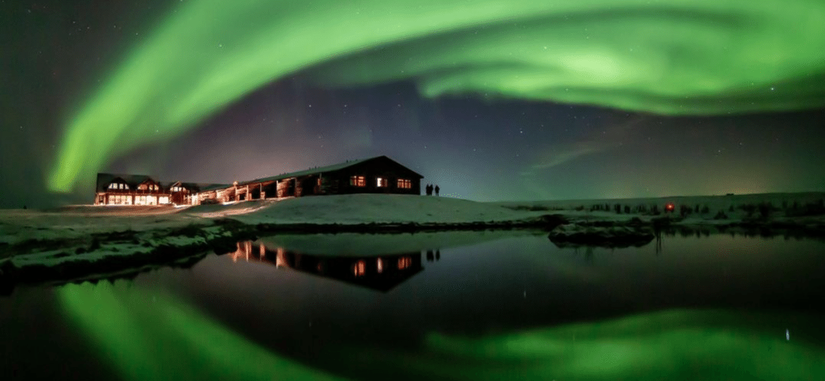 A aurora boreal no Hotel Rangá, na Islândia - Reprodução/Instagram