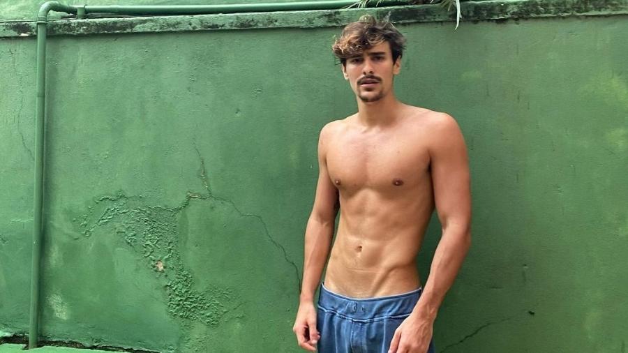 Bruno Montaleone é o modelo Matheus em "Verdades Secretas 2" - reprodução/Instagram