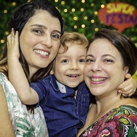 Carol Campos e Simone Santos são mães do Pedro, de 7 anos. - Acervo pessoal