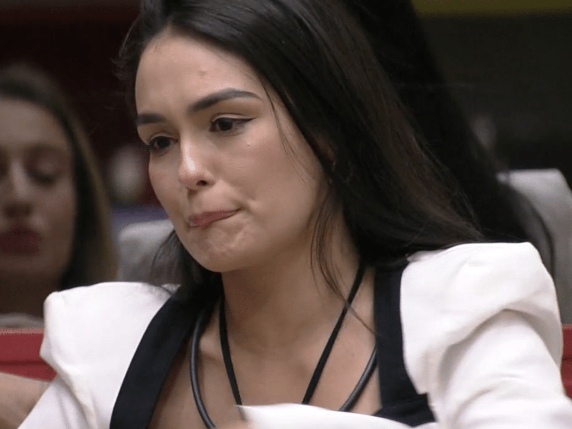 BBB 23: Larissa chora por medo do Paredão contra Amanda e Domitila