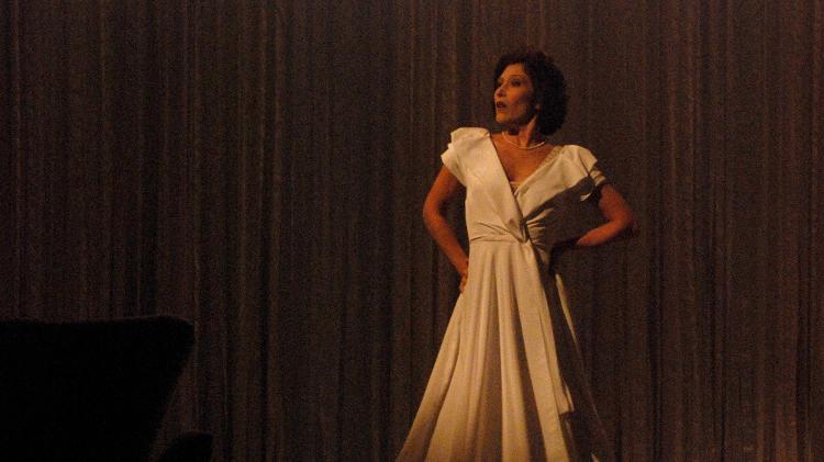 Peça 'Simplesmente Eu, Clarice Lispector' fica em cartaz no Teatro Clara Nunes, no Shopping da Gávea, até 22 de junho Peça 'Simplesmente Eu, Clarice Lispector' fica em cartaz no Teatro Clara Nunes, no Shopping da Gávea, até 22 de junho