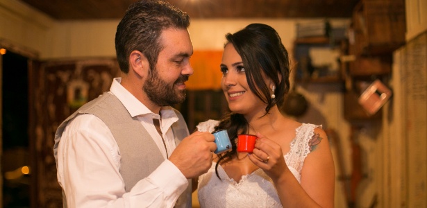 Cristina e João decoraram o casamento, realizado em fevereiro, com menos de R$ 500 - Gisele Secco