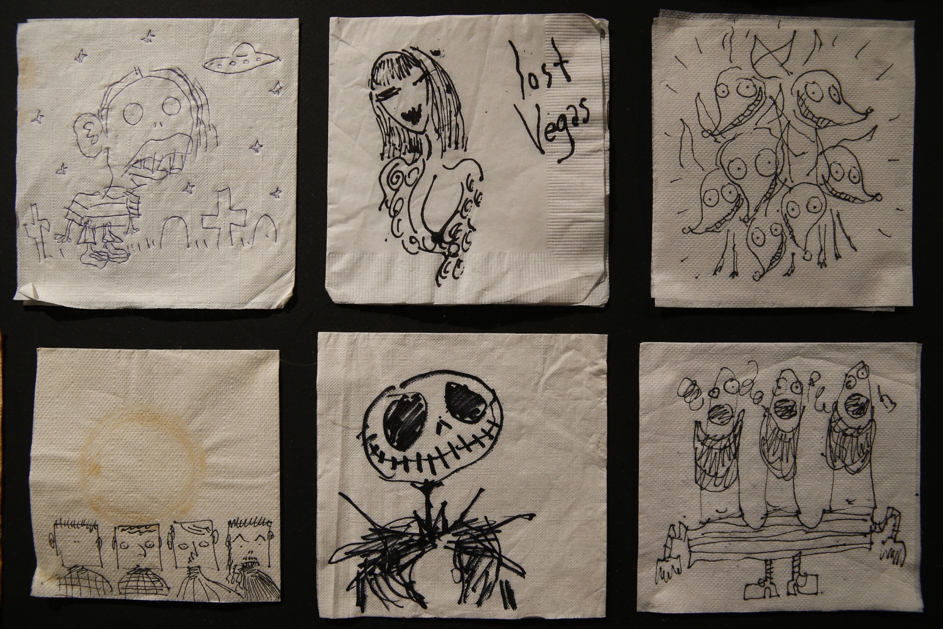 27.jan.2016 - A mostra traz uma seção com desenhos do cineasta feitos em guardanapos - Fabio Braga/Folhapress