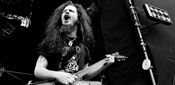 Dimebag Darrell se apresenta em Castle Donington, na Inglaterra, na edição 1994 do festival Monsters of Rock - Martyn Goodacre/Getty Images - Martyn Goodacre/Getty Images