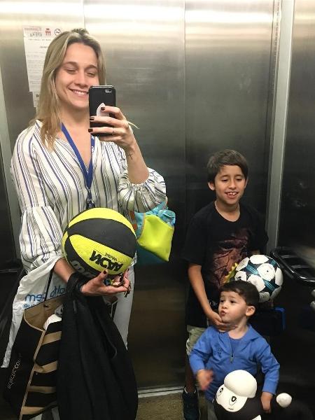 Fernanda Gentil com os filhos, Gabriel e Lucas (o menor)  - Reprodução/Instagram