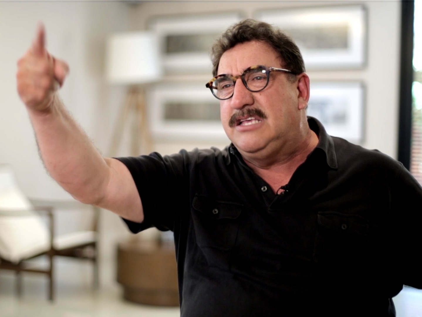 Ratinho vê "ingratidão" em Sheherazade: "Silvio tirou você da Paraíba