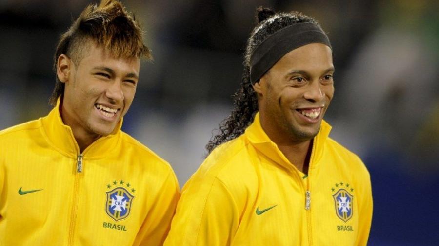 Giuly, ex-jogador do Barcelona, comparou Neymar e Ronaldinho Gaúcho - FABRICE COFFRINI/AFP