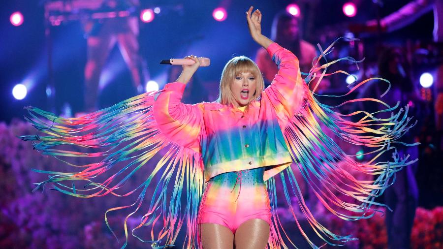 Taylor Swift se apresenta em festival na Califórnia em junho de 2019 - Mario Anzuoni/Reuters