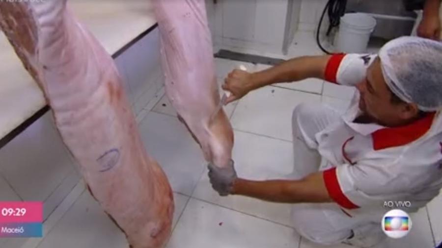 Açougueiro mostra corte de porco ao vivo no "Mais Você" - Reprodução