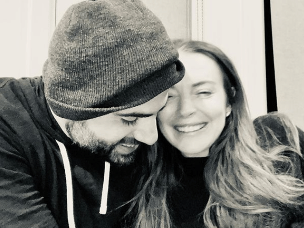 Lindsay Lohan foi pedida em casamento em 'Uma Quedinha de Natal' Lindsay Lohan foi pedida em casamento em 'Uma Quedinha de Natal'
