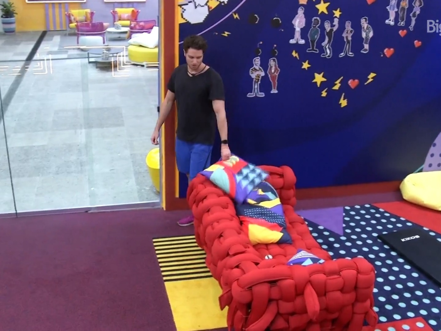 BBB 22: Sozinho na academia, Lucas analisa jogo: 'Estou na maré de sorte'