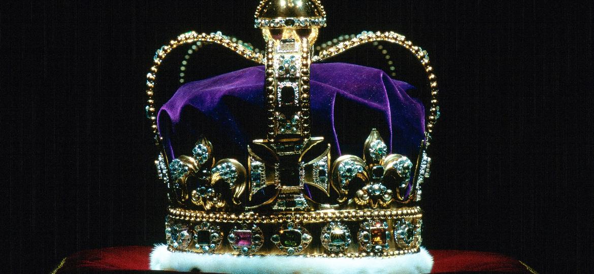 A coroa de Santo Eduardo (St. Edward"s Crown), que deve ser usada na cerimônia de coração do rei Charles - Tim Graham/Tim Graham Photo Library via Get
