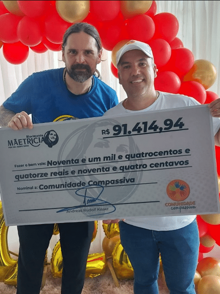 Andreas Kisser repassa valor de dinheiro arrecadado em show em São Paulo em homenagem à Patrícia Kisser, esposa do músico morta em julho após a descoberta de um câncer - Reprodução/Instagram - Reprodução/Instagram