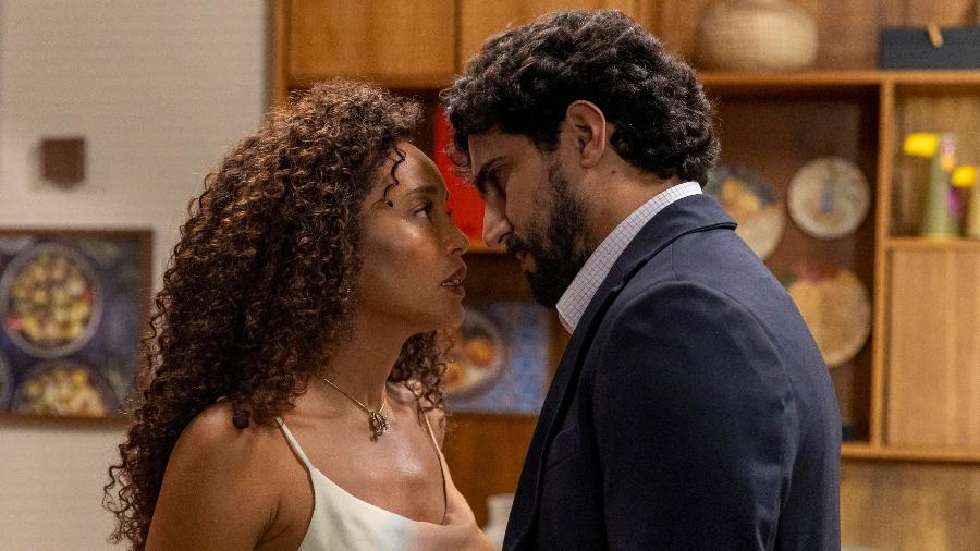 Vale Tudo: Raquel (Taís Araujo) e Ivan (Renato Góes) se aproximam Vale Tudo: Raquel (Taís Araujo) e Ivan (Renato Góes) se aproximam