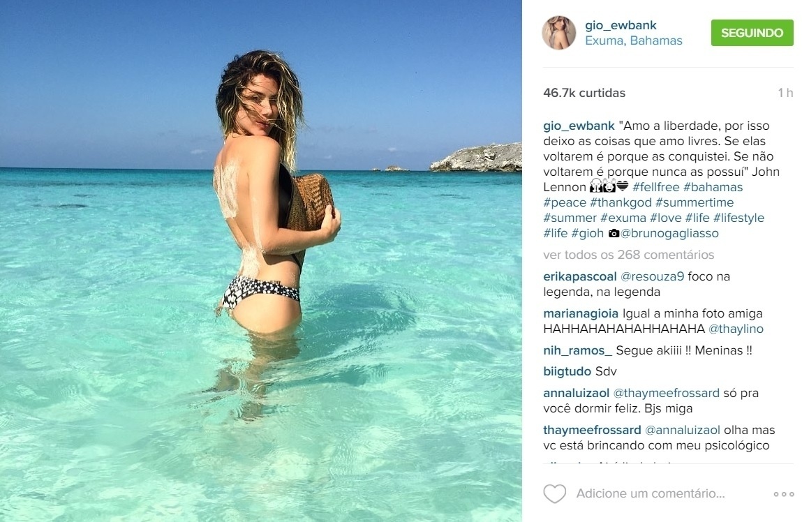 13.jan.2015 - De férias nas Bahamas com o marido Bruno Gagliasso, Giovanna Ewbank postou uma foto no seu Instagram em que aparece fazendo topless na praia. "Amo a liberdade, por isso deixo as coisas que amo livres. Se elas voltarem é porque as conquistei. Se não voltarem é porque nunca as possuí", escreveu a atriz na legenda da imagem, fazendo referência a John Lennon - Reprodução /Instagram /gio_ewbank