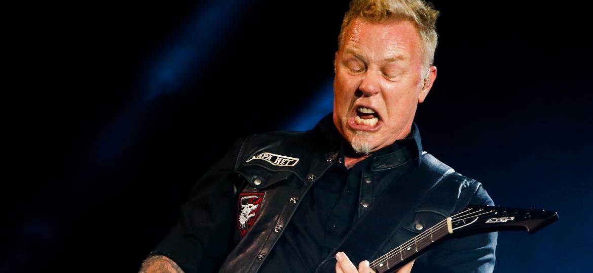 Metallica encerrou o primeiro dia no palco Skol, do Lollapalooza, com várias faixas de seu novo disco "Hardwired... To Self Destruct" - Alexandre Schneider/UOL