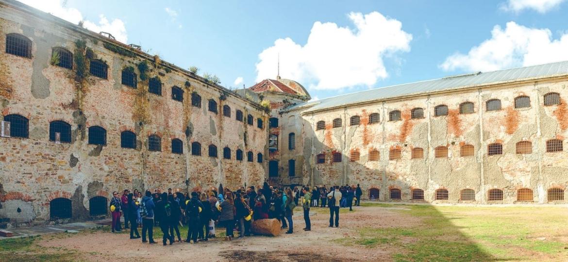 Espaço de Arte Contemporânea (EAC), que fica em antiga prisão de Montevidéu, no Uruguai - Divulgação